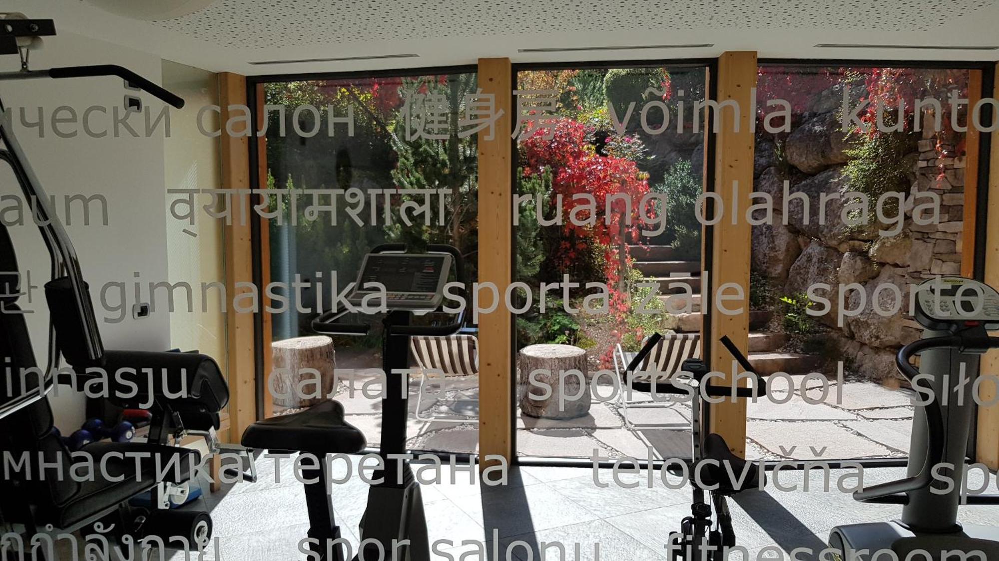 Hotel Gran Paradis Campitello di Fassa Exterior foto